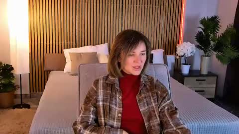 Snapshot of cutemirage chatting on 05-29-26, 02:59 cutemirage online show from 05-29-26, 02:59