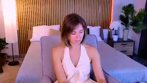 Snapshot of cutemirage chatting on 06-11-26, 02:48 cutemirage online show from 06-11-26, 02:48