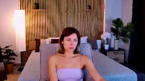 Snapshot of cutemirage chatting on 06-19-26, 03:05 cutemirage online show from 06-19-26, 03:05