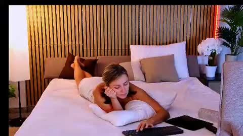 Snapshot of cutemirage chatting on 07-15-26, 03:17 cutemirage online show from 07-15-26, 03:17