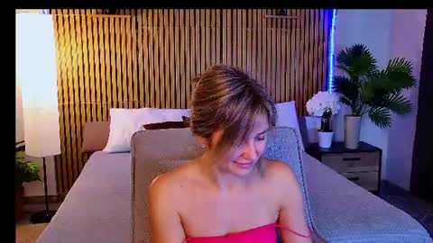 Snapshot of cutemirage chatting on 07-18-26, 02:43 cutemirage online show from 07-18-26, 02:43