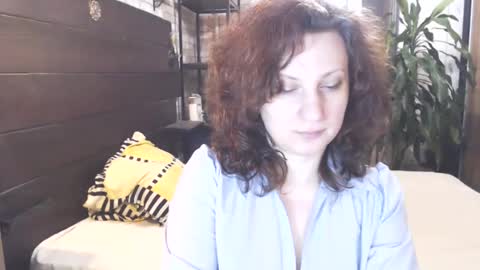 Snapshot of cutemoan chatting on 02-22-25, 10:31 Rita online show from 02-22-25, 10:31