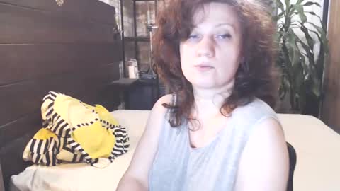 Snapshot of cutemoan chatting on 02-26-25, 10:31 Rita online show from 02-26-25, 10:31