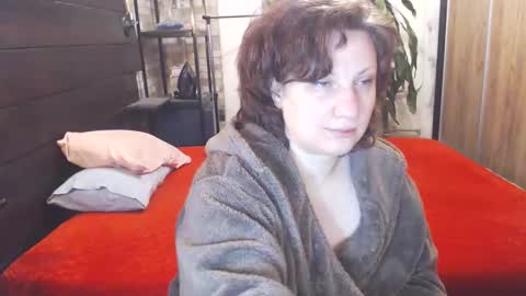 Snapshot of cutemoan chatting on 05-03-26, 09:43 Rita online show from 05-03-26, 09:43