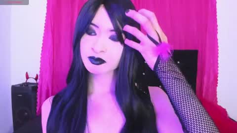 Natalie online show from 07-24-26, 01:03