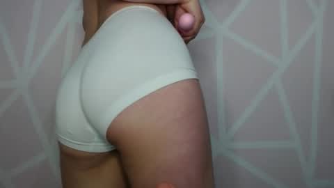 Snapshot of cutesophia11 chatting on 02-16-25, 04:31 sophia online show from 02-16-25, 04:31