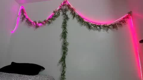 Snapshot of cutesophia11 chatting on 07-02-26, 05:30 sophia online show from 07-02-26, 05:30