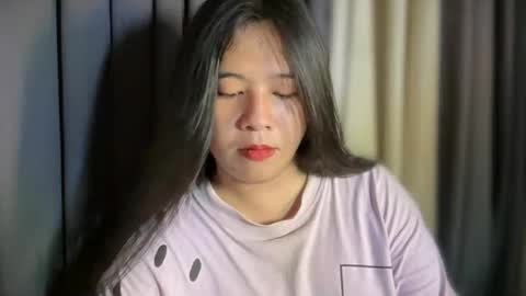 Snapshot of cutestgurl_ chatting on 06-24-26, 03:38 cute online show from 06-24-26, 03:38