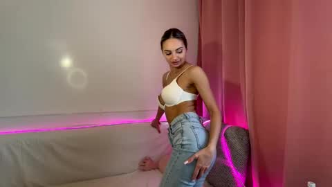 Snapshot of cutetella chatting on 03-01-26, 04:14 Alina online show from 03-01-26, 04:14