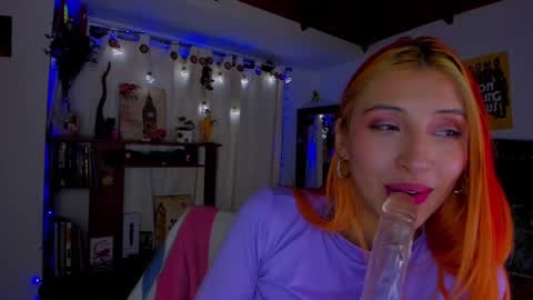 cuteweed420 online show from 01-01-25, 12:11