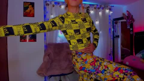 cuteweed420 online show from 01-20-25, 07:46