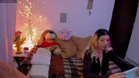 cuteweed420 online show from 08-07-26, 12:01