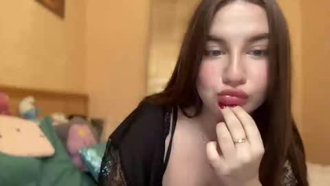 CuteAnn online show from 10-07-25, 03:53
