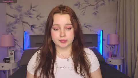 Snapshot of cutie__cutiee_ chatting on 04-29-26, 08:51 Nika online show from 04-29-26, 08:51