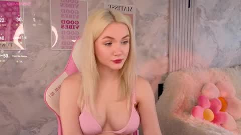 HelloMy name Eva online show from 06-09-26, 03:40