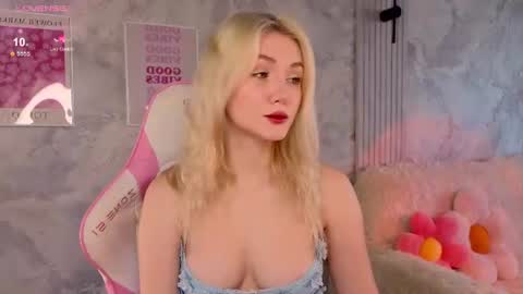 HelloMy name Eva online show from 07-01-26, 04:58