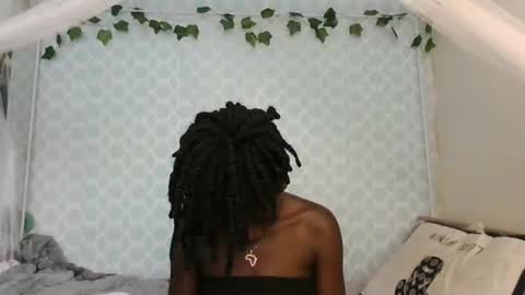 Snapshot of cutie_liqy chatting on 05-02-26, 11:04 Liqy online show from 05-02-26, 11:04