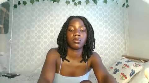 Snapshot of cutie_liqy chatting on 05-03-26, 06:58 Liqy online show from 05-03-26, 06:58