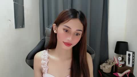 Snapshot of cutie_mitcha chatting on 03-12-25, 01:03 cutie_mitcha online show from 03-12-25, 01:03