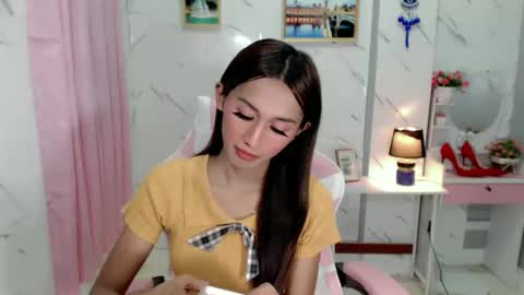 Snapshot of cutie_mitcha chatting on 10-13-25, 02:22 cutie_mitcha online show from 10-13-25, 02:22