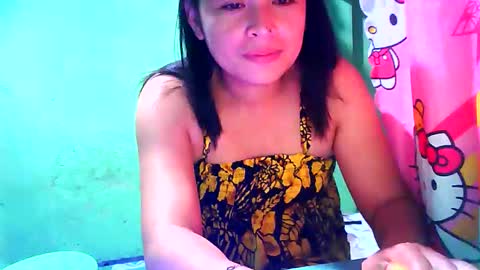 Snapshot of cutie_pie02 chatting on 12-19-25, 11:17 cutie_pie02 online show from 12-19-25, 11:17