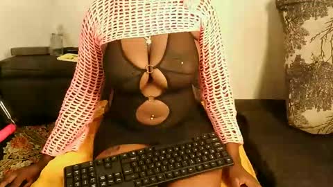 CUTIE online show from 02-15-26, 08:05