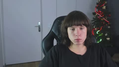 Snapshot of cutiekai_ chatting on 12-21-25, 10:06 cutiekai_ online show from 12-21-25, 10:06