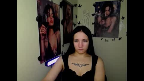 Snapshot of cutielady_ chatting on 10-16-25, 12:17 Emma online show from 10-16-25, 12:17