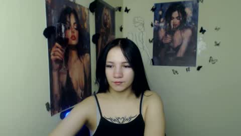 Snapshot of cutielady_ chatting on 02-07-26, 07:01 Emma online show from 02-07-26, 07:01