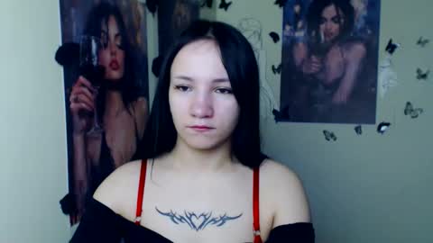 Snapshot of cutielady_ chatting on 02-23-26, 06:55 Emma online show from 02-23-26, 06:55