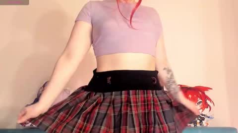 Snapshot of cutiesue chatting on 03-06-25, 06:16 CutieSue online show from 03-06-25, 06:16