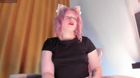 Snapshot of cutiesue chatting on 02-03-26, 02:53 CutieSue online show from 02-03-26, 02:53