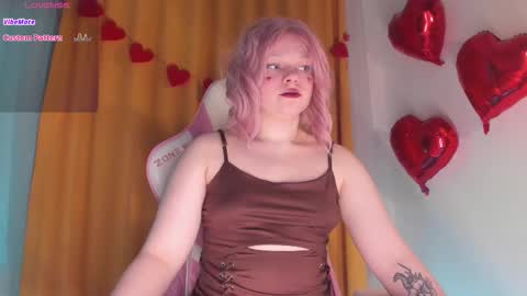 Snapshot of cutiesue chatting on 02-16-26, 01:35 CutieSue online show from 02-16-26, 01:35