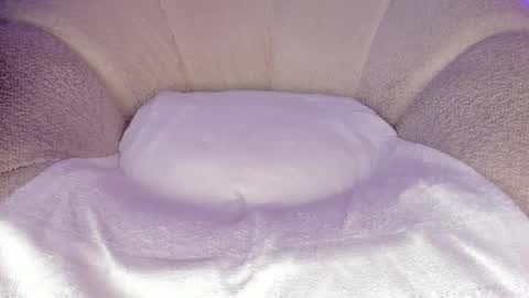 Hannah online show from 11-13-25, 03:33