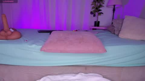 Stacy online show from 02-20-25, 03:23