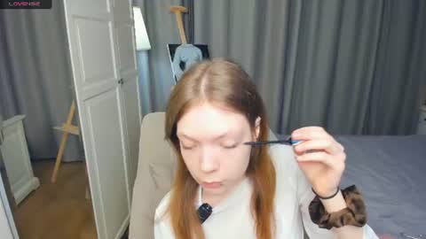 Snapshot of cuty_petite chatting on 07-07-26, 05:54 Anne online show from 07-07-26, 05:54