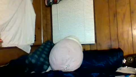 Snapshot of cw16125 chatting on 04-02-26, 08:23 cw16125 online show from 04-02-26, 08:23