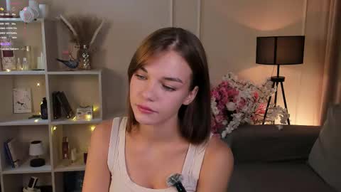 Cwen online show from 09-24-25, 07:50