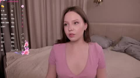 Snapshot of cwenbrayton chatting on 02-13-26, 07:59 Cwen online show from 02-13-26, 07:59