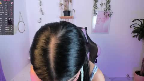 Liz online show from 05-09-26, 02:44