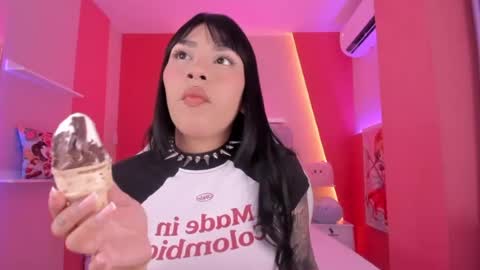cyberdoll1 online show from 07-04-26, 05:02