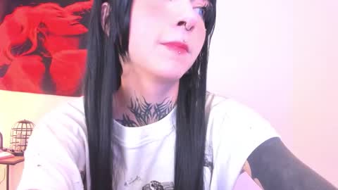 Snapshot of cyberia____________________ chatting on 11-04-25, 01:59 cel I am independent Help me reach 200 thumbs up uwu online show from 11-04-25, 01:59