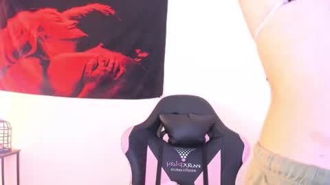 Snapshot of cyberia____________________ chatting on 12-03-25, 06:21 cel I am independent Help me reach 200 thumbs up uwu online show from 12-03-25, 06:21