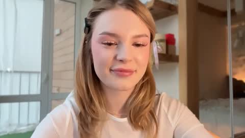 Im Emi streaming with my friend Reyna today online show from 04-29-26, 03:49