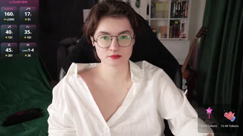 Snapshot of cybersamuraii chatting on 12-26-24, 09:04 Helen Blossom online show from 12-26-24, 09:04