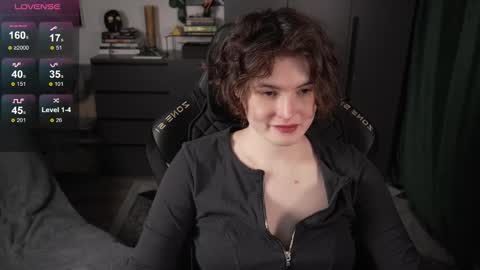 Helen Blossom online show from 05-28-26, 02:14