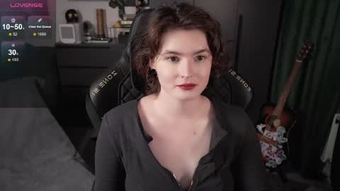 Helen Blossom online show from 06-24-26, 02:16