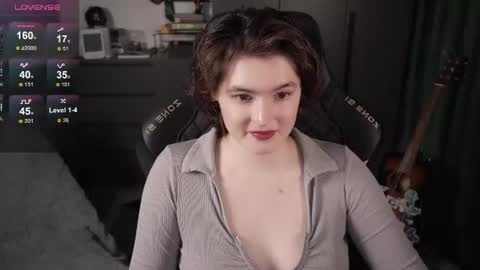 Helen Blossom online show from 07-02-26, 01:50
