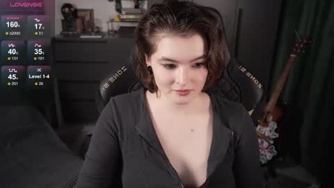 Helen Blossom online show from 07-26-26, 01:40