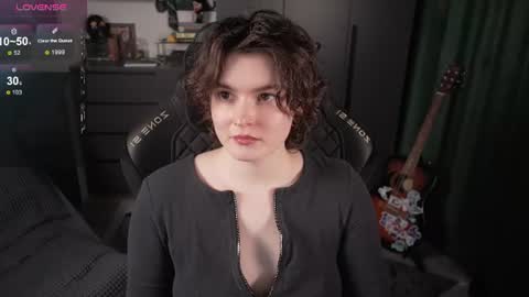 Helen Blossom online show from 07-30-26, 02:27